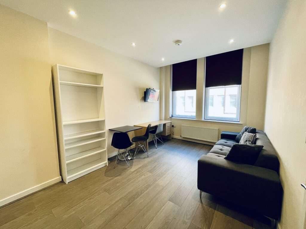 Flat_2_Refuge_Assurance_House
