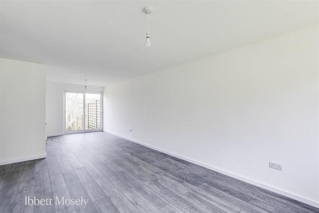 5 Reception Room.jpg