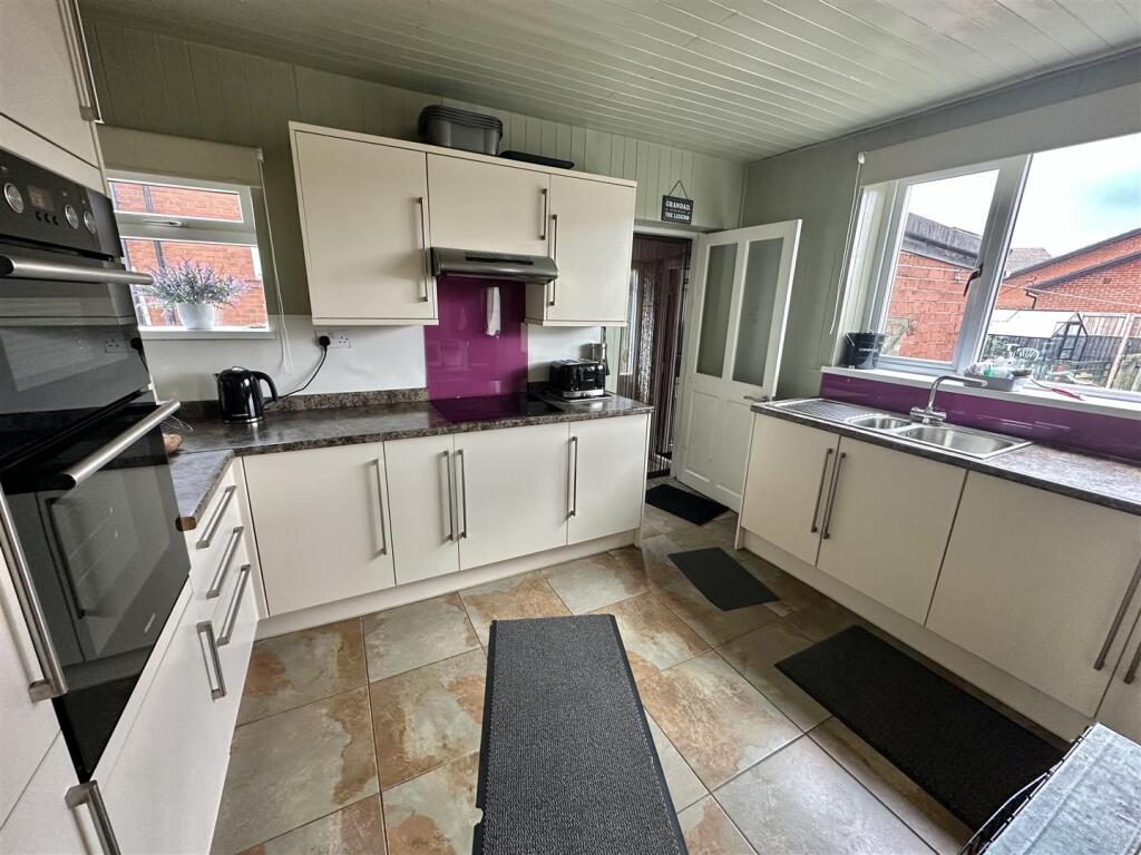 Bramleys Estate Agents - Curwen Cresent - Heckmond