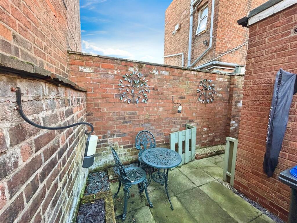 38f9dc63--4A74-81C8-ED65BE04D032-19006-00000C42153