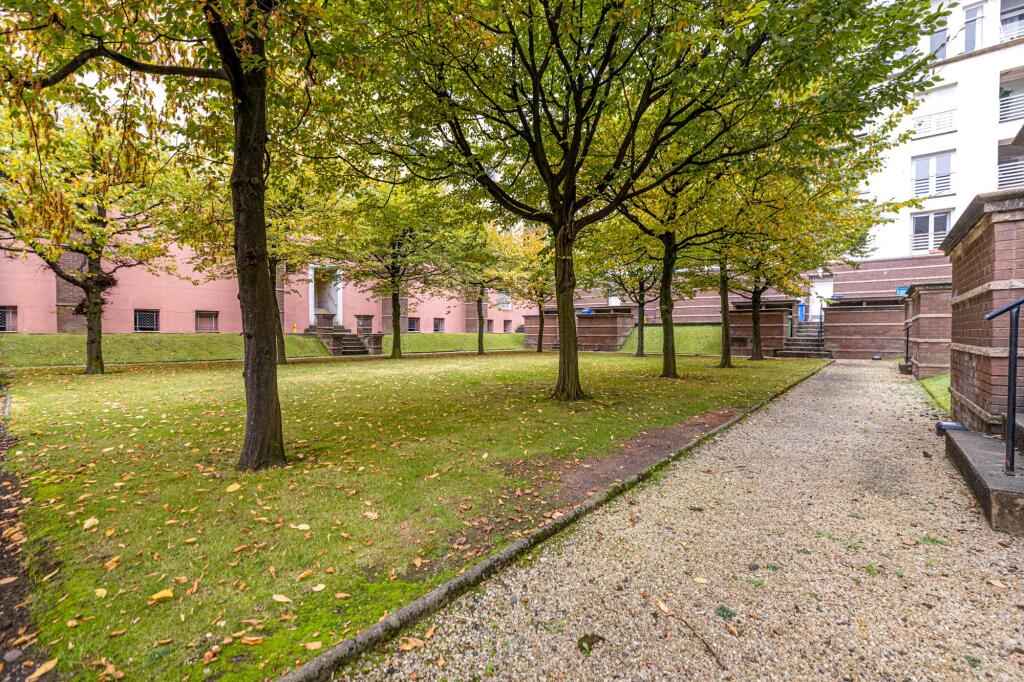 Residents Courtyard