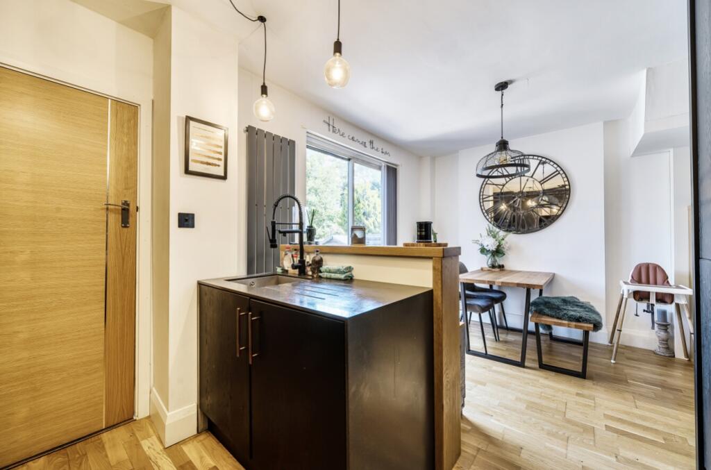 1336795-4-689cf9d9d7ae8