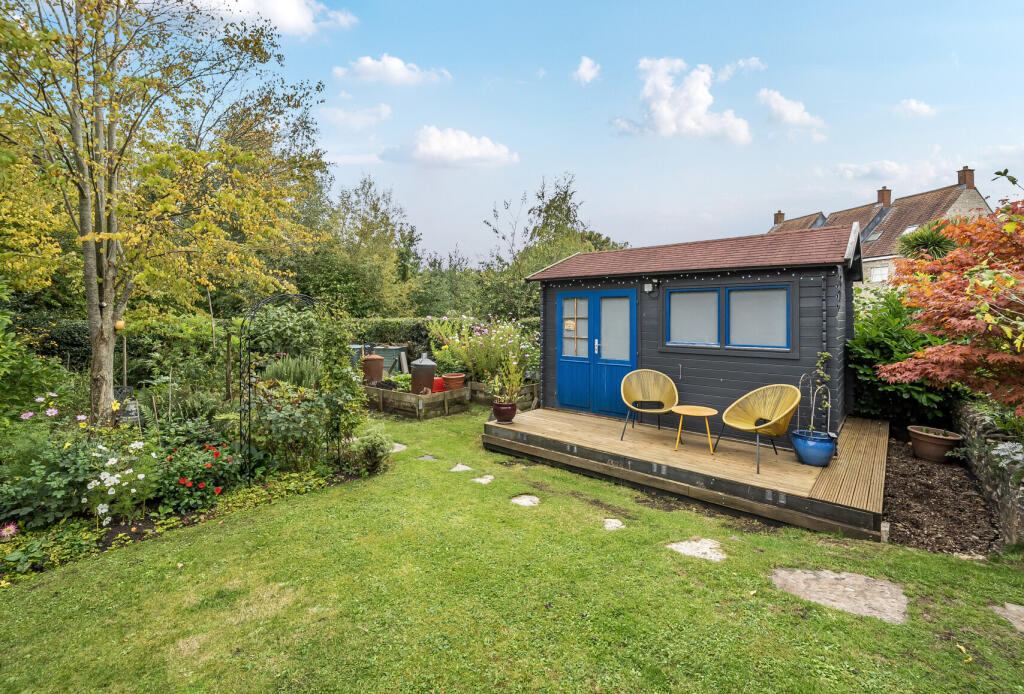 1361359-7-68dab0f...