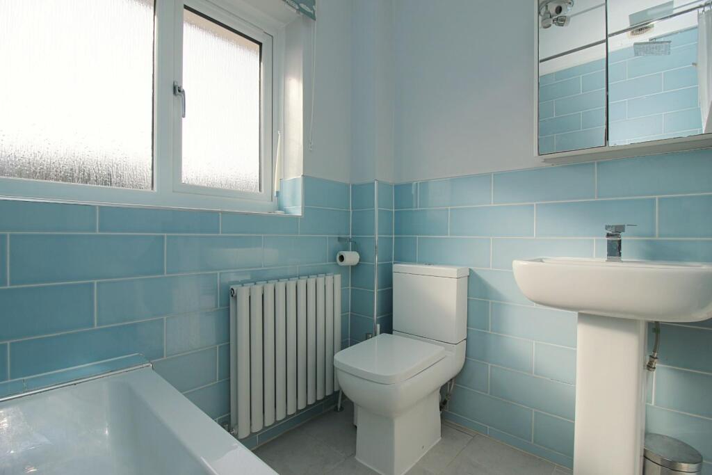 HOUSE BATHROOM