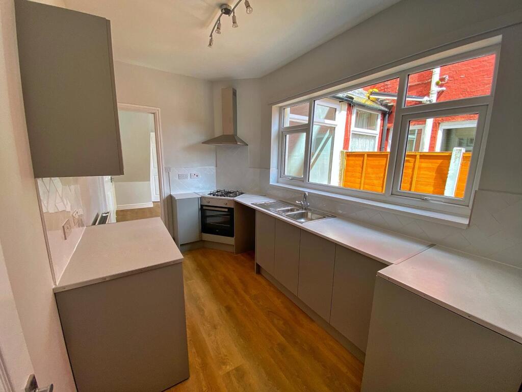 Kitchen 1