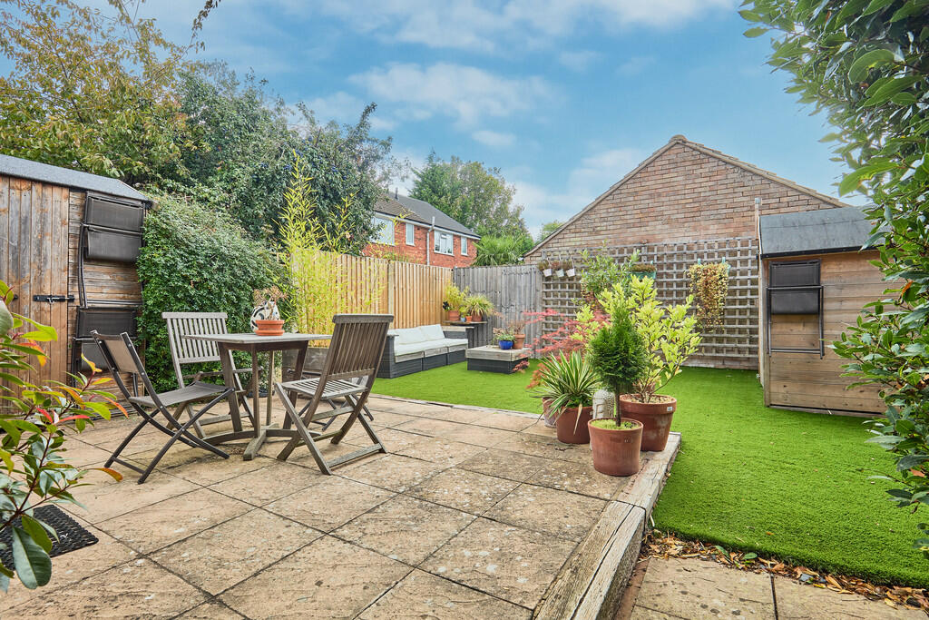 Edward Knight 202...