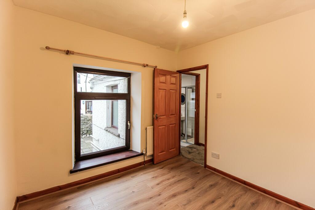Bedroom 1 Alt