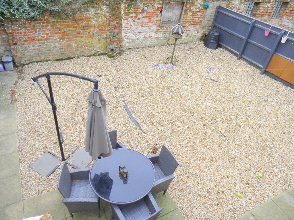 REAR GARDEN AERIAL