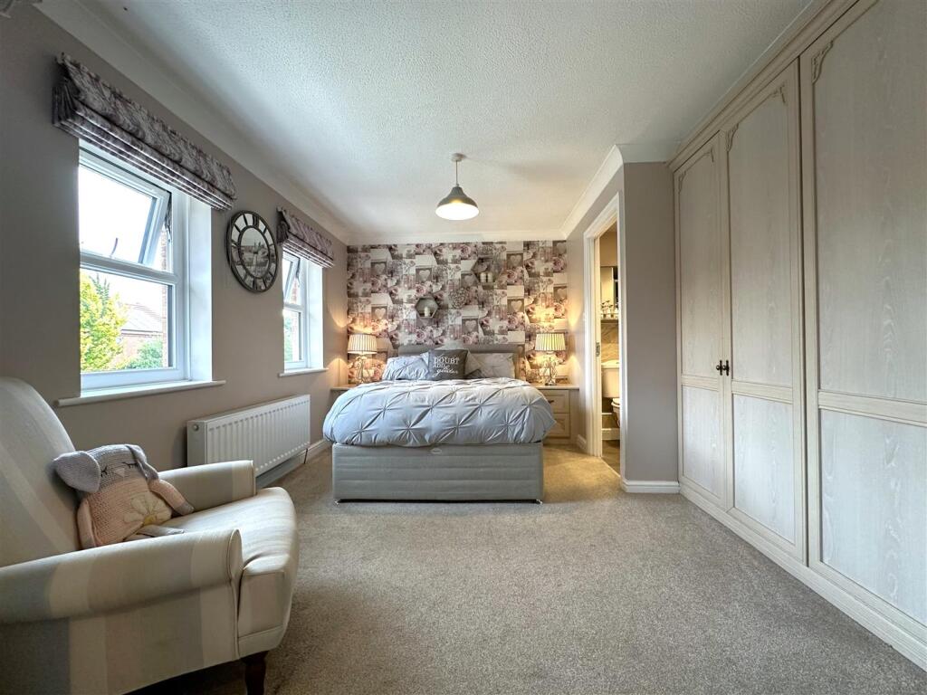 Copious Master Bedroom 795