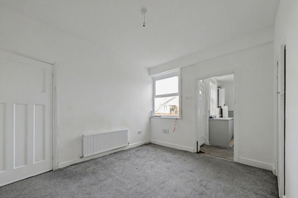 35 Scrogg Road Newcastle upon Tyne NE6 4EX