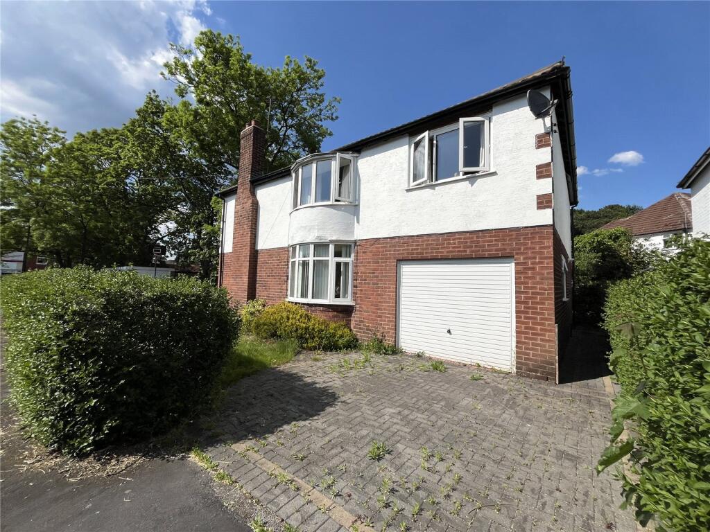 Side Of House/Garage