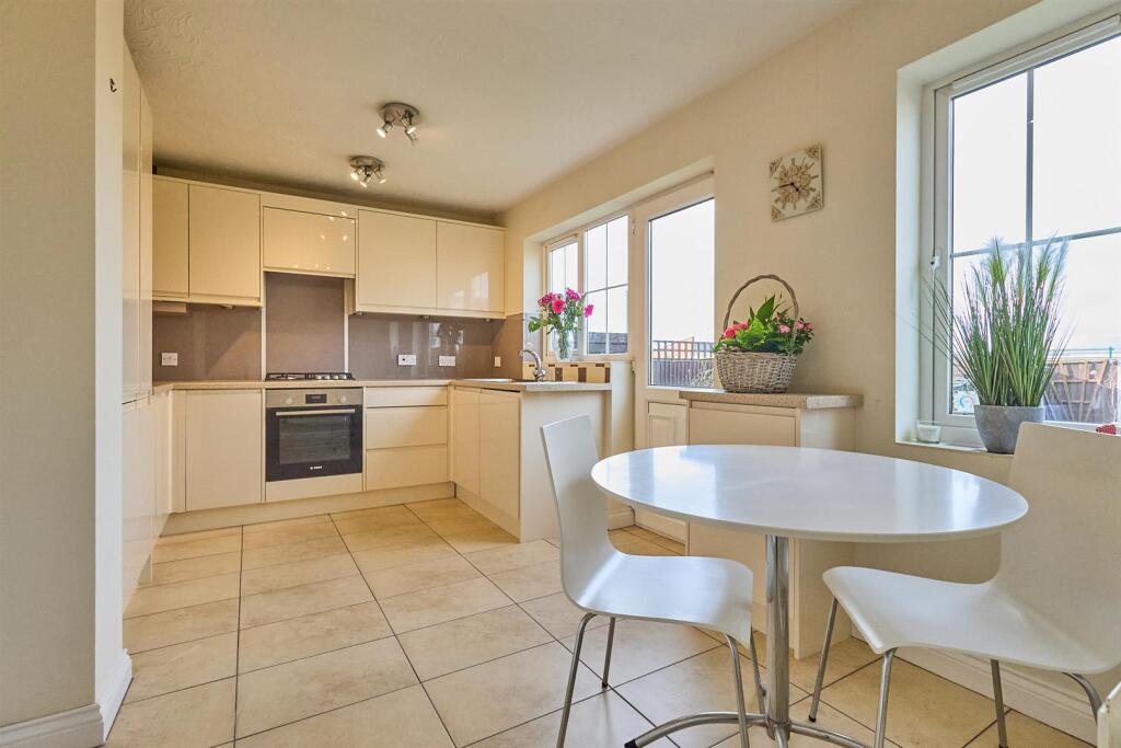 Cadeby Close, HK 7.jpg