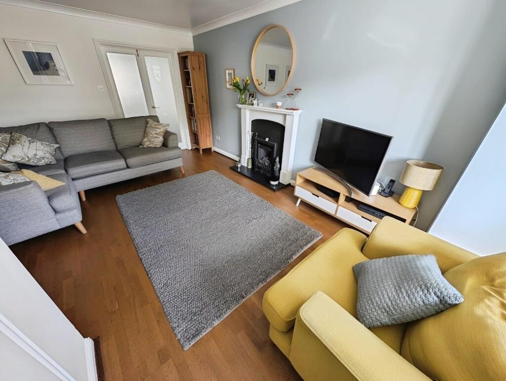 1a0fd1d2-lounge 202.jpg