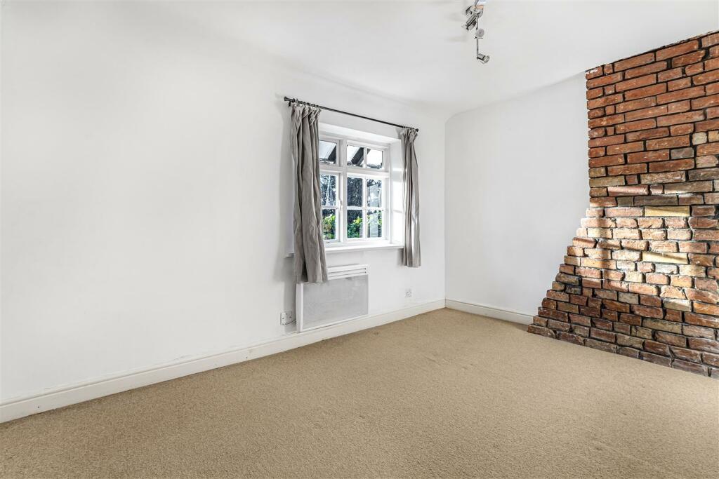 Bedroom.jpg