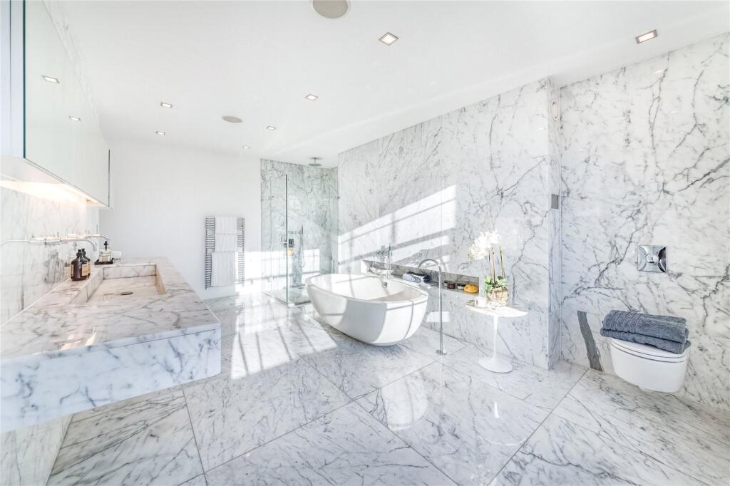Bathroom 4