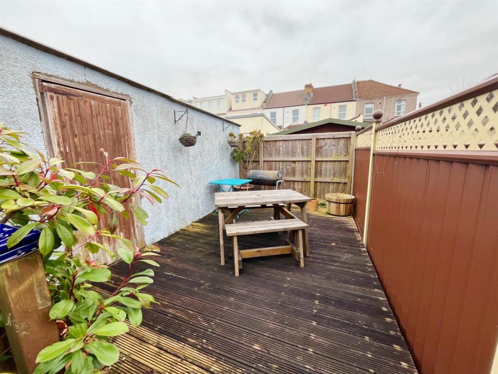 Decking and garage.jpg