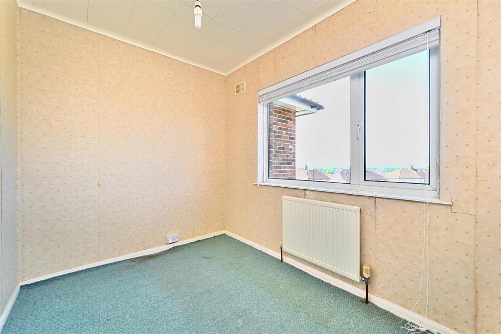 Highdown, Southwick, BN41 (9).jpg