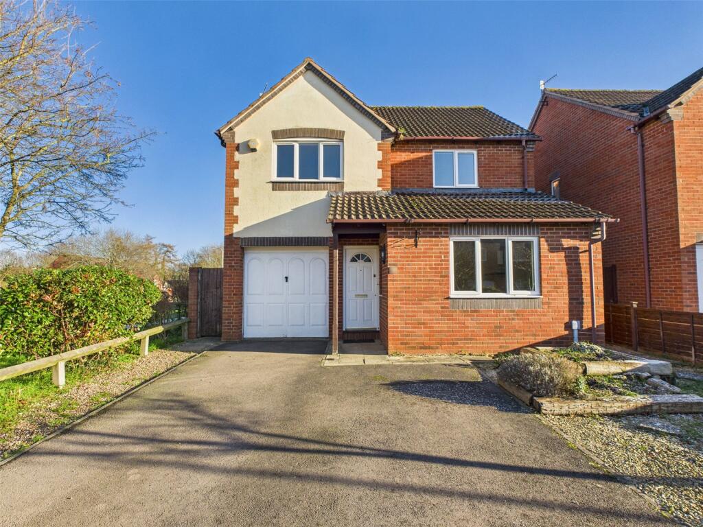 Tiree Avenue, Worcester, Worcestershire, WR5
