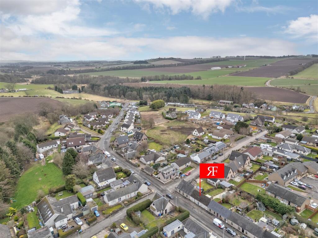 27 East Hemming Street Letham-4.JPG