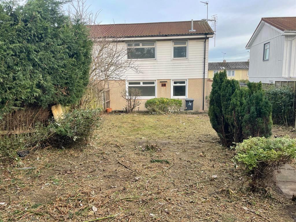 HUGE 20M GARDEN