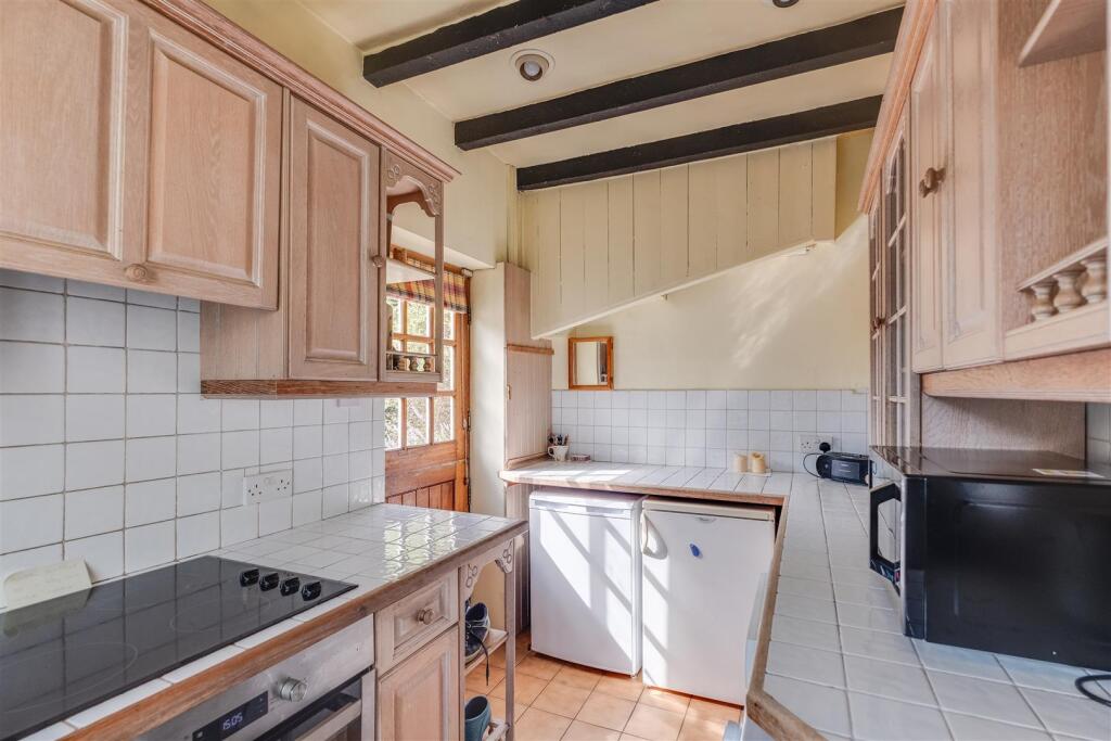 Constables -Woodside Cottage-4.jpg