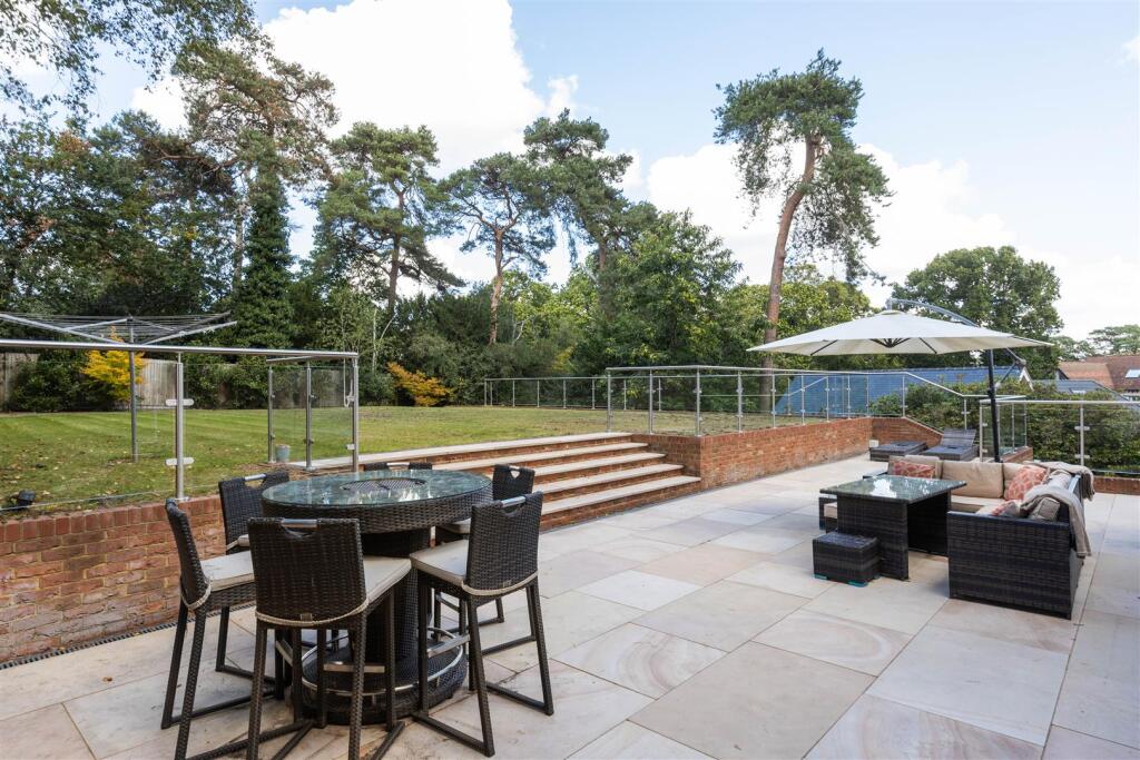 11 Pine Coombe-38.jpg