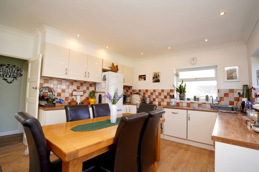 KItchen Dining Area