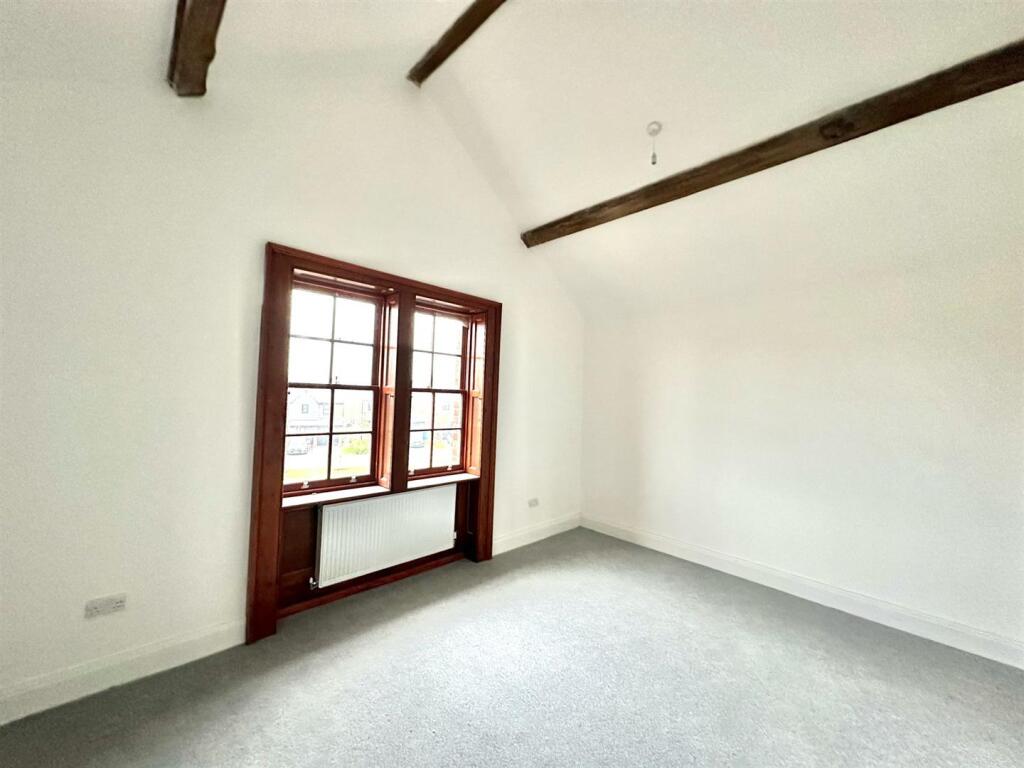 WhatsApp Image 2025-02-19 at 16.40.30_ede6bf14.jpg