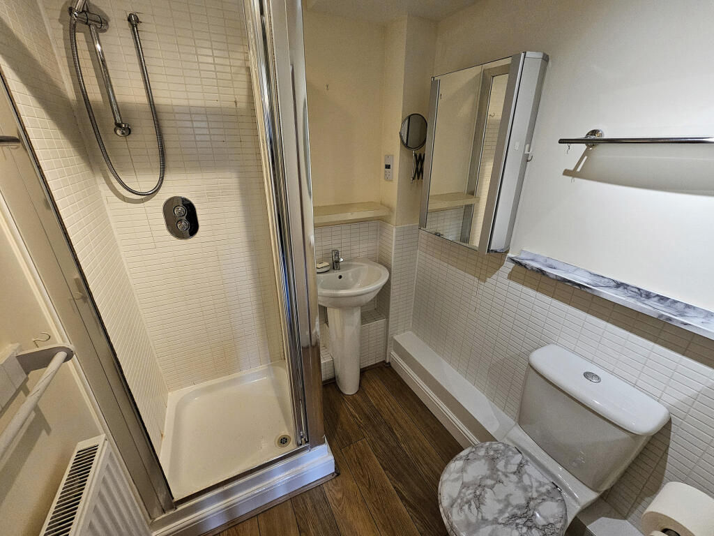 Ensuite