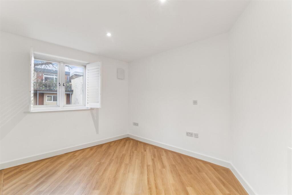 FOR SALE -Acton Lane, W4