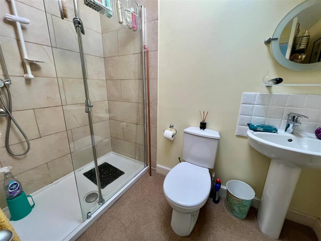 Bedroom Three - Shower Room.jpg