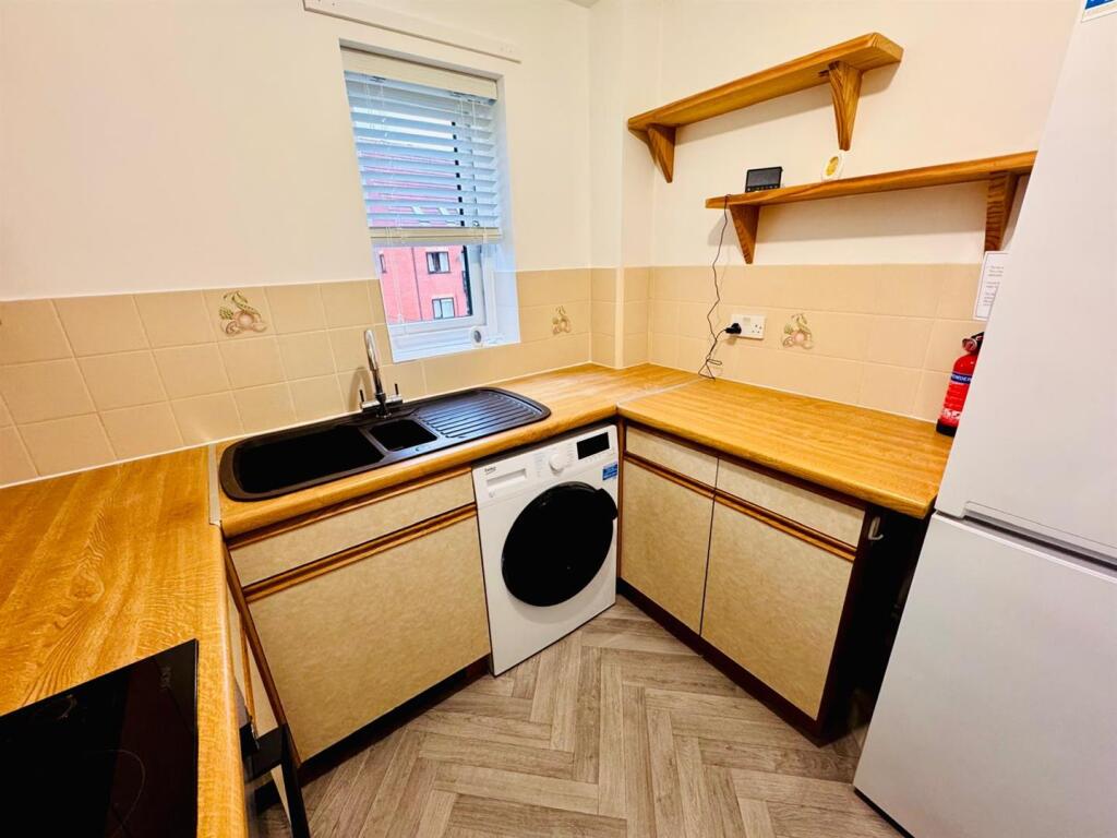 WhatsApp Image 2025-10-15 at 13.04.03.jpeg