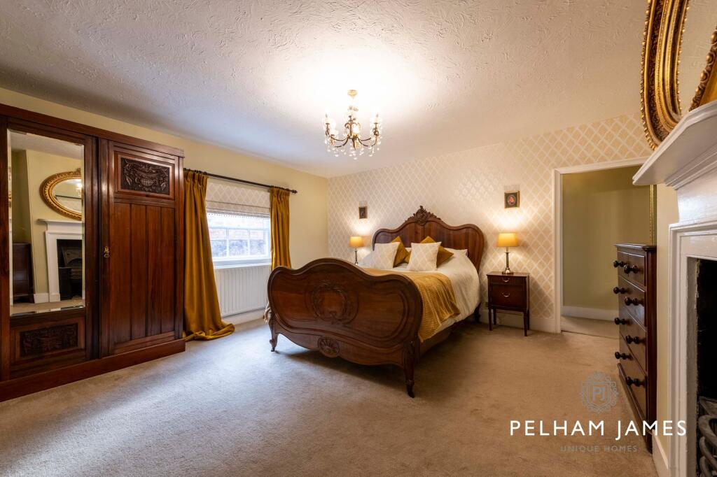 Principal Bedroom, 12 High Street, Stilton
