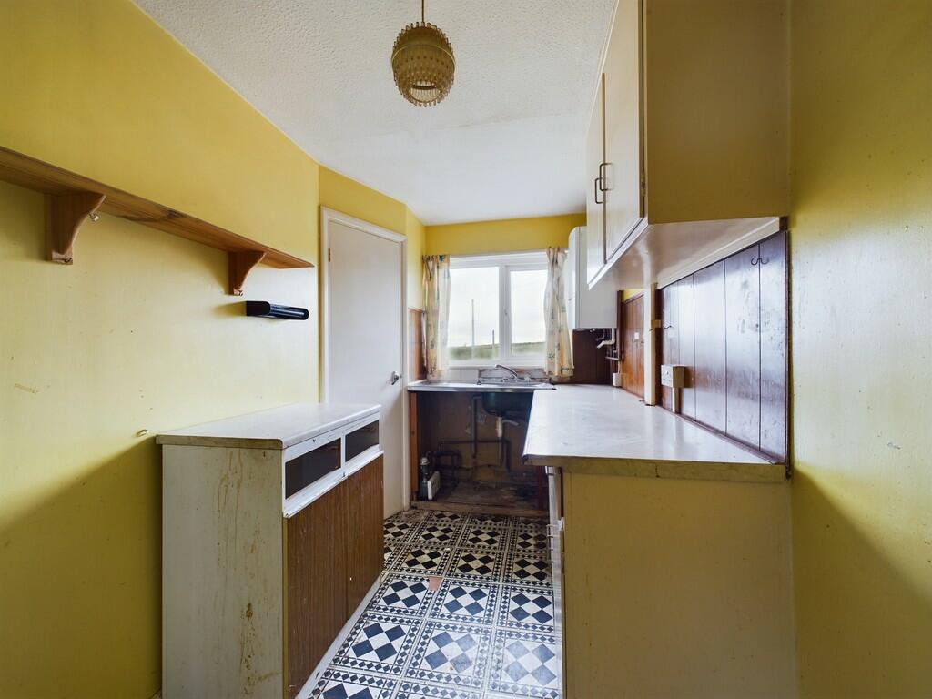 CAM02089G0-PR0376...