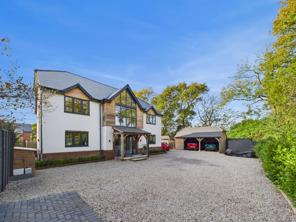 A Stunning Five bedroom detached family home  for