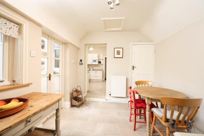 Breakfast Room