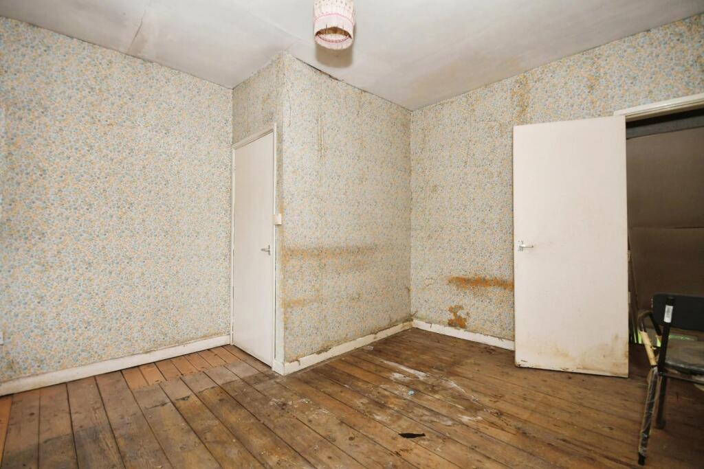 BEDROOM 3 03.jpg