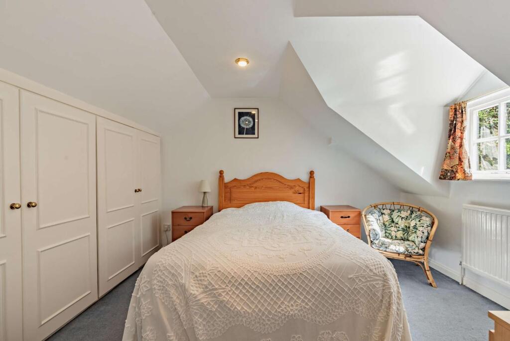 8550850-interior26-800.jpg