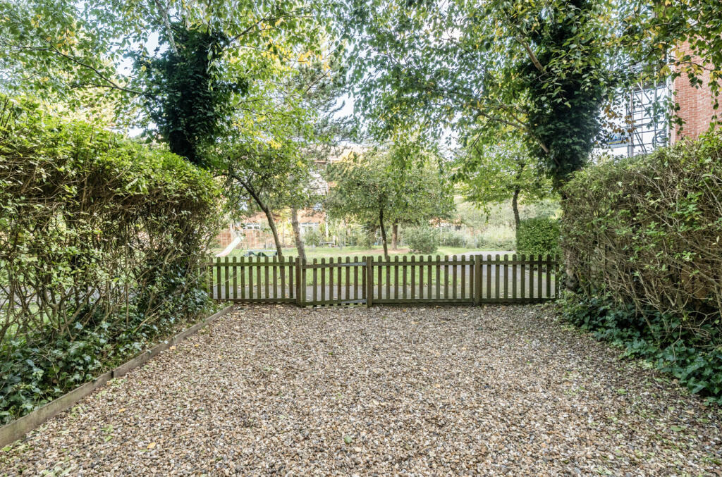 1359665-3-68db9c4...