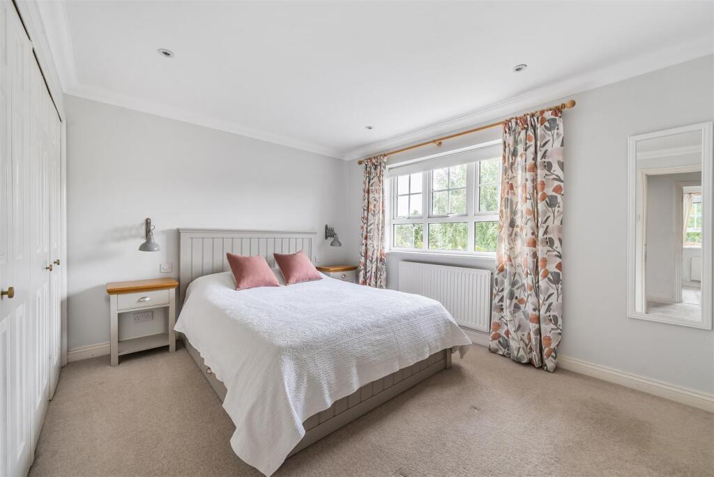 38 Graham Hill Road,Towcester