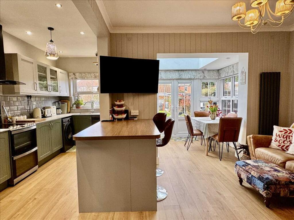 OPEN PLAN LIVING