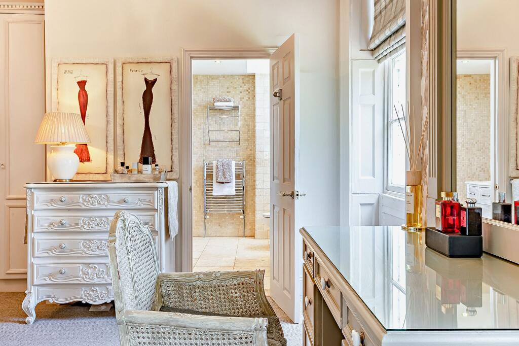 Master dressing room