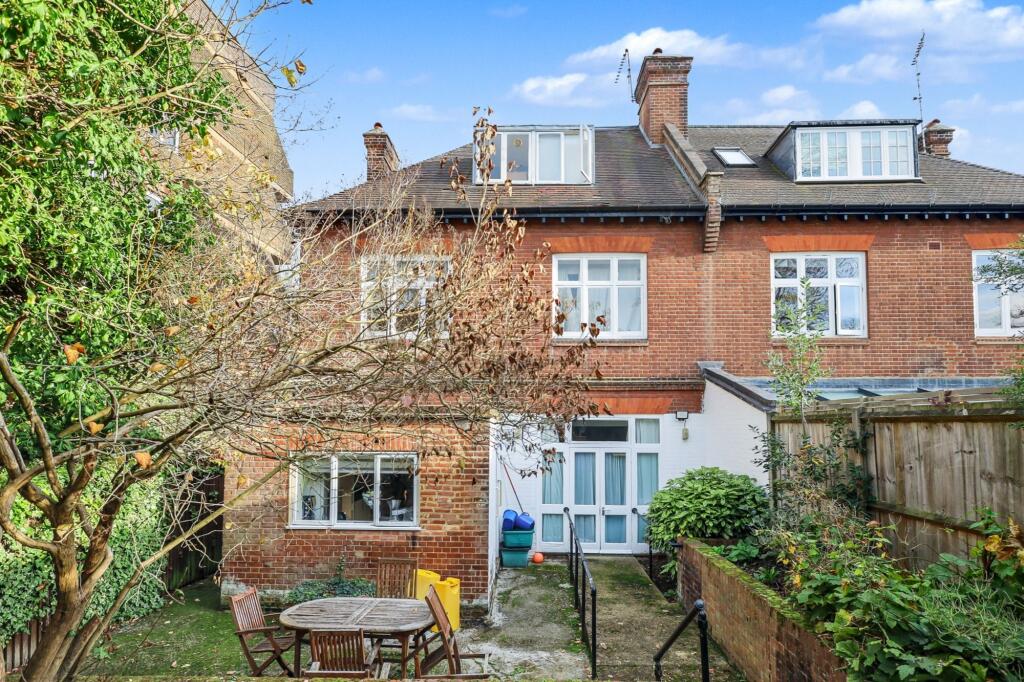 4 Antrim Grove, Belsize Park, London NW3 4XR