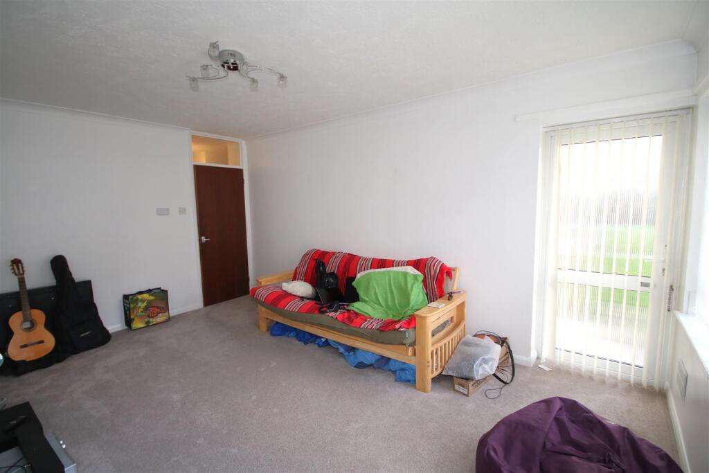 Living Room b.JPG