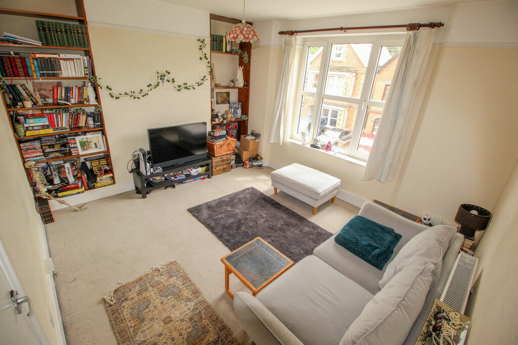 2. Lounge
