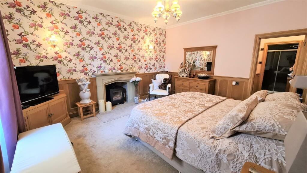 1st Ground Floor Bedroom Suite