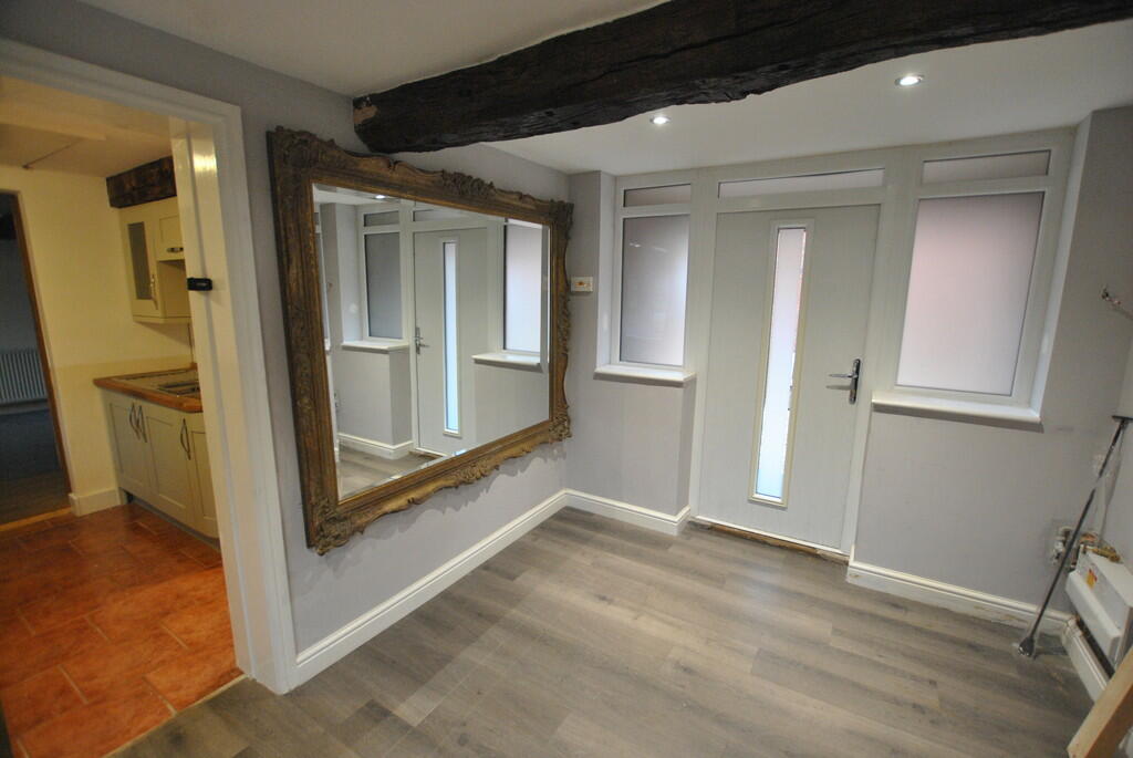 Charlton Barn, Re...