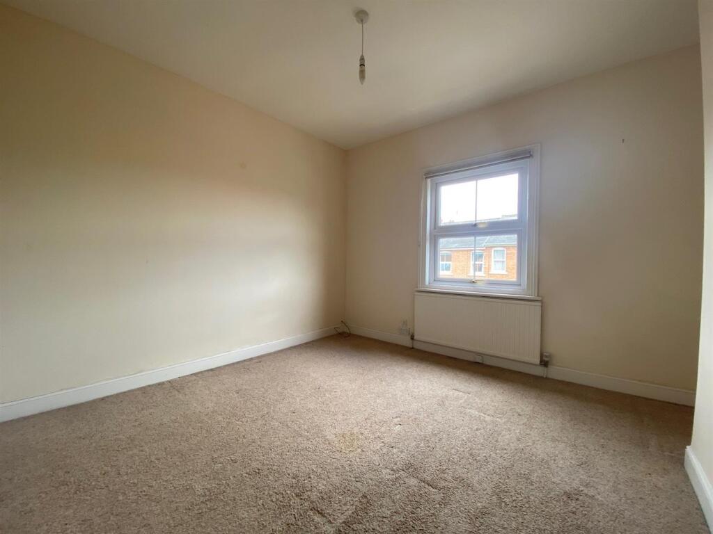 11 red bed 1.jpg