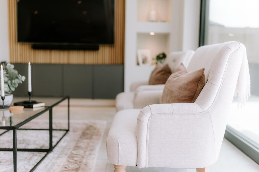 Kitchen sitting area