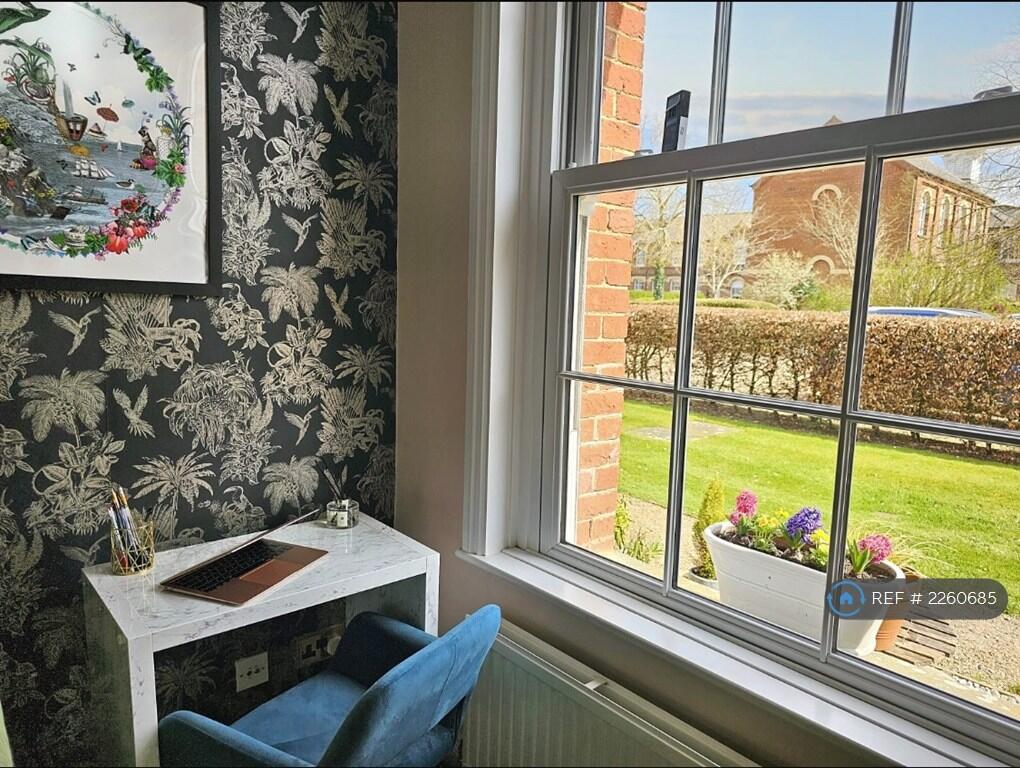 Living Room With Space For a Desk For Homeworking